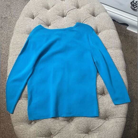 Vintage Lightweight Sweater - Picture 10 of 15